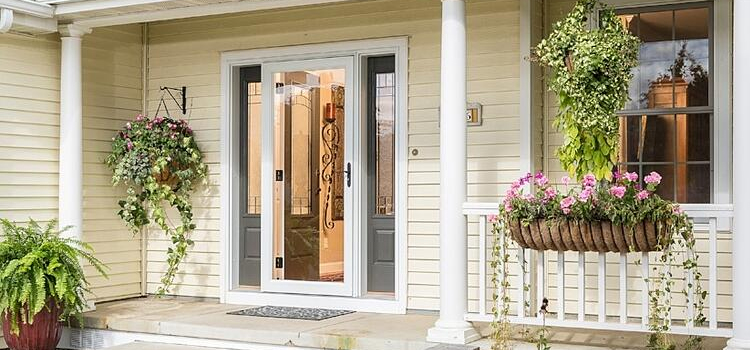 screen door installation in El Dorado Hills